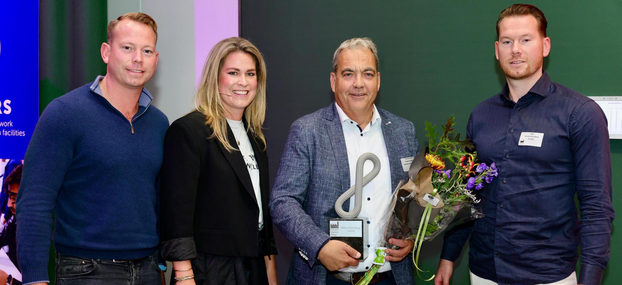 Dinnissen Process Technology wint William Pijnenburg Award 2024 voor uitzonderlijke opleiding in technisch vakmanschap